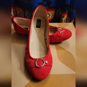 Jones New York Signature Red flats